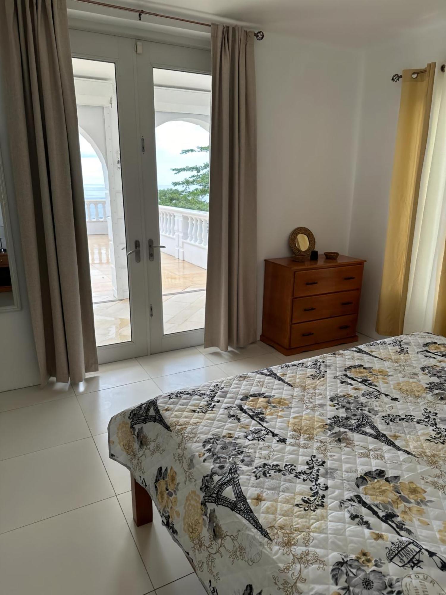 Eldorado Guesthouse & Car Rental Roseau Quarto foto